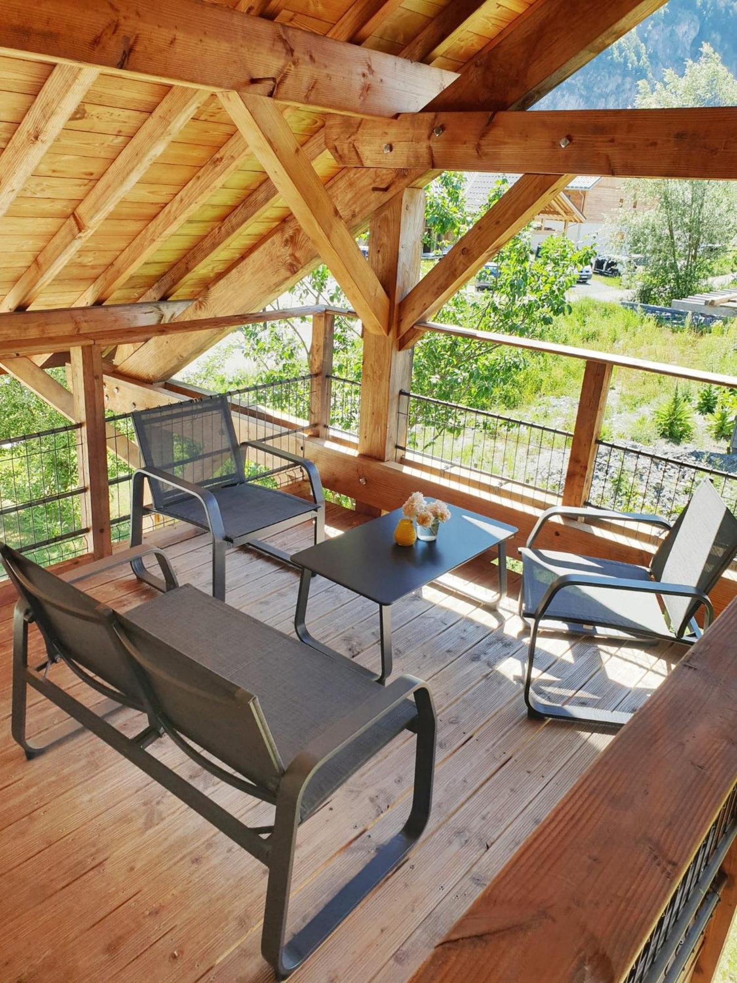 WhispeRive Lodge - le vert aux bords de rive Le Bourg-dʼOisans Extérieur photo